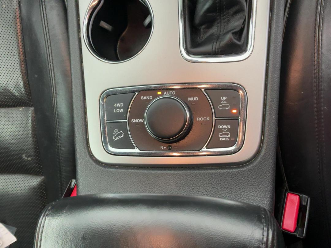 Photo '26' of Jeep Grand Cherokee