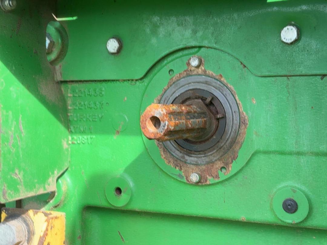 Photo '38' of John Deere 6230R Tractor
