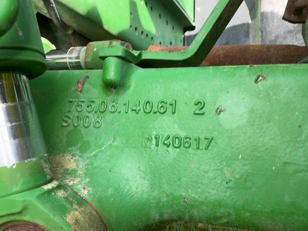 Photo '45' of John Deere 6230R Tractor