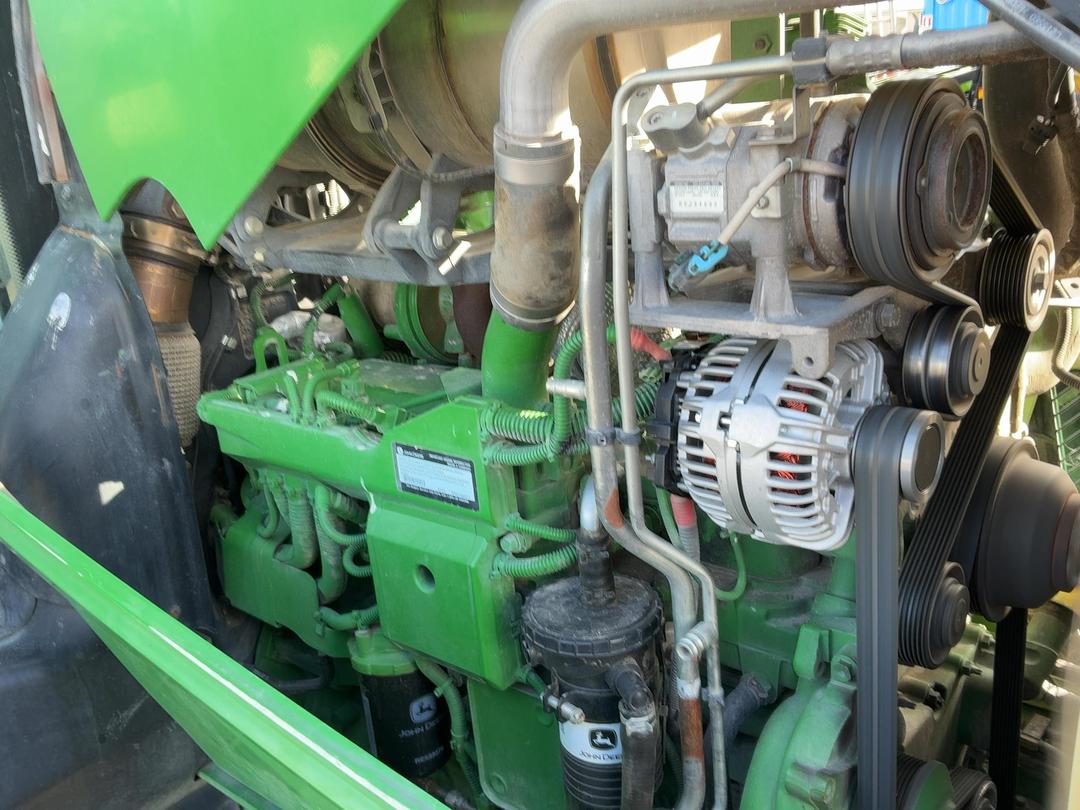 Photo '41' of John Deere 6230R Tractor