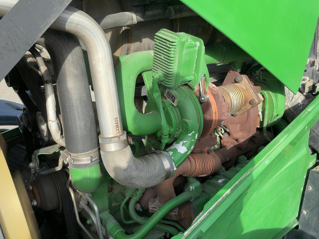 Photo '42' of John Deere 6230R Tractor