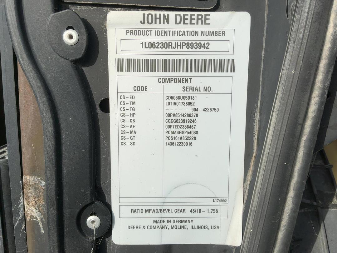 Photo '50' of John Deere 6230R Tractor
