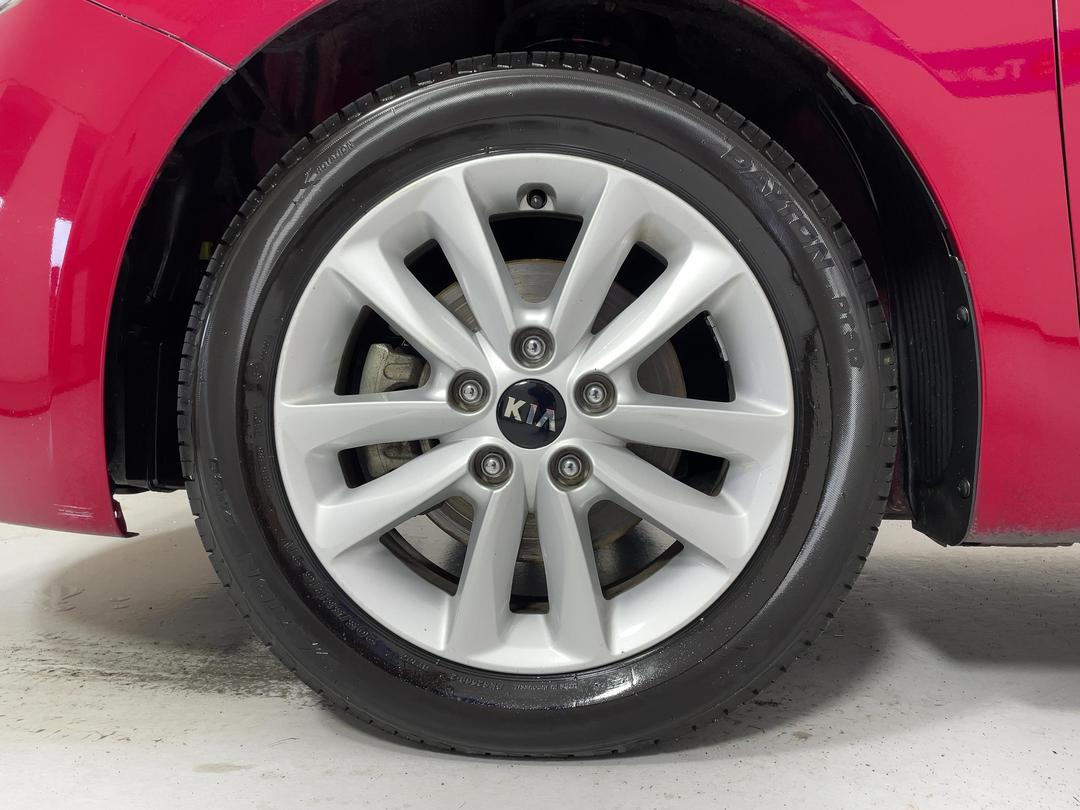 Photo '10' of KIA Cerato
