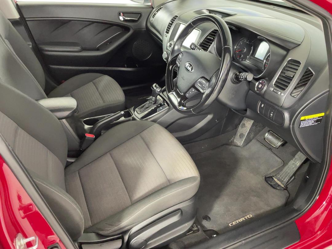 Photo '16' of KIA Cerato
