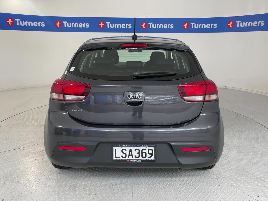 Photo '6' of KIA RIO