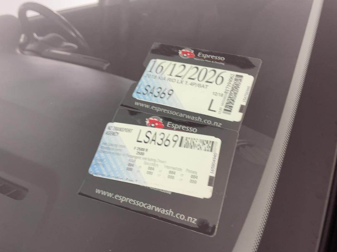 Photo '28' of KIA RIO