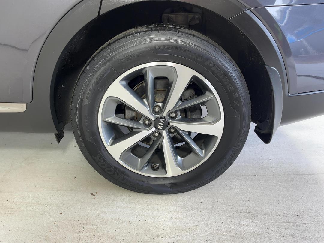 Photo '11' of KIA Sorento