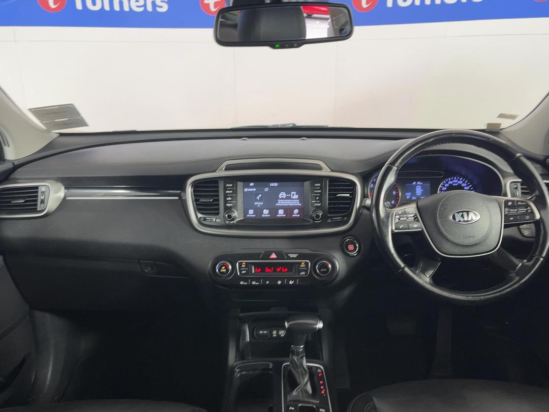 Photo '17' of KIA Sorento