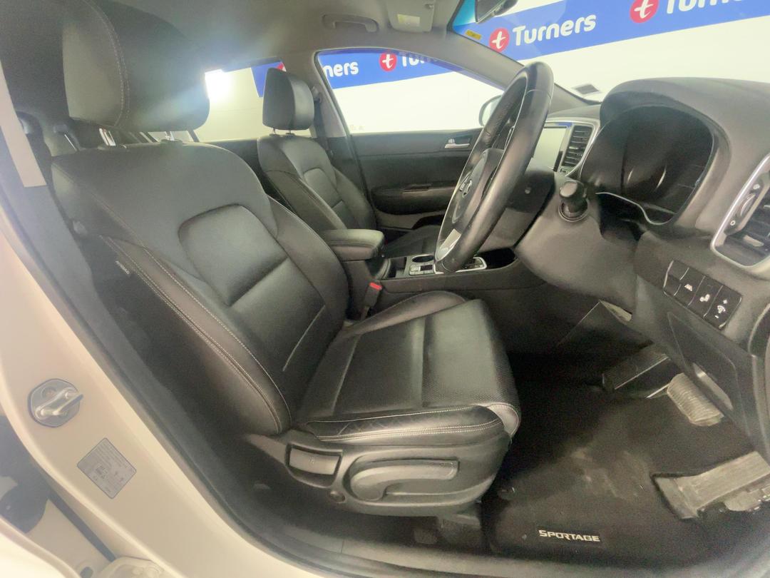 Photo '16' of KIA Sportage