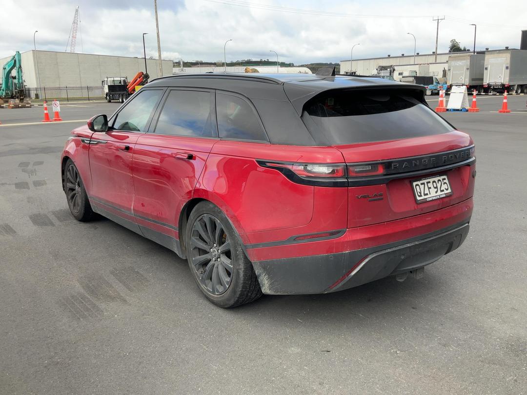 Photo '4' of Land Rover Range Rover Velar SD6 S Photo '4' of Land Rover Range Rover Velar SD6 S