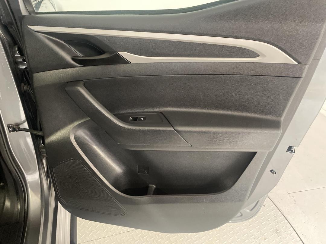 Photo '19' of LDV T60