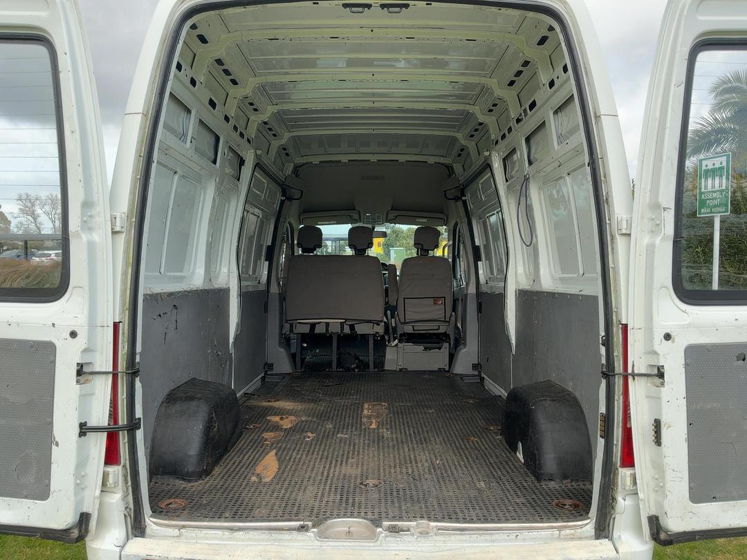 Photo '5' of LDV V80 BIGGEST AMT 2.5D/6AM Van
