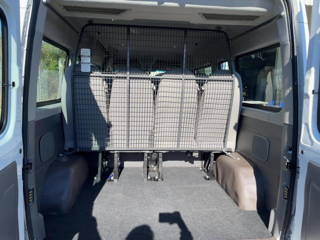 Photo '11' of LDV V80 14 Seat AMT Photo '11' of LDV V80 14 Seat AMT