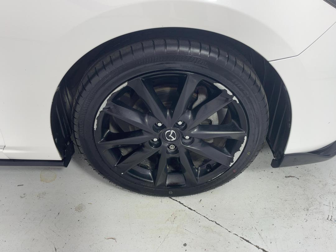 Photo '9' of Mazda 3