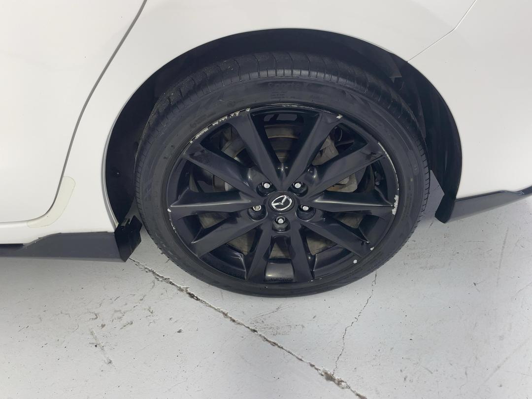 Photo '11' of Mazda 3