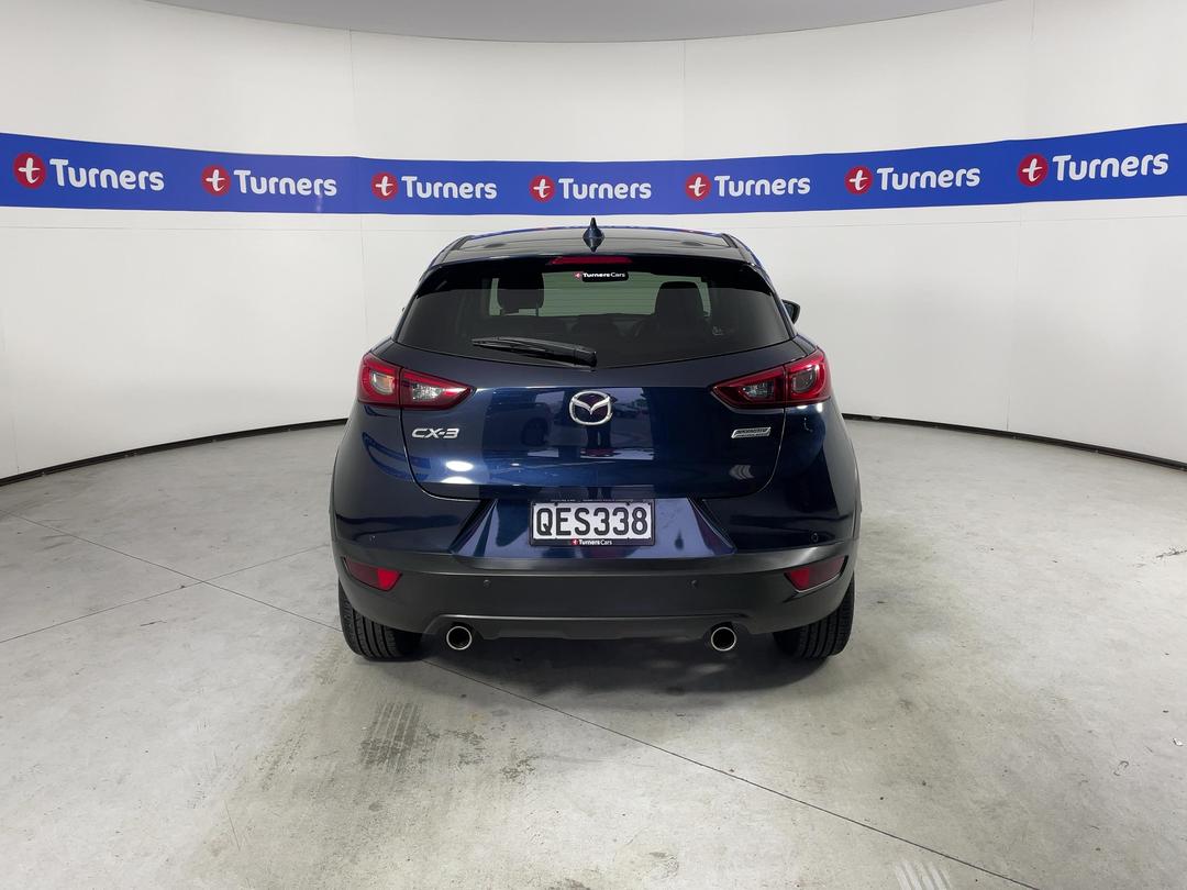 Photo '6' of Mazda CX-3