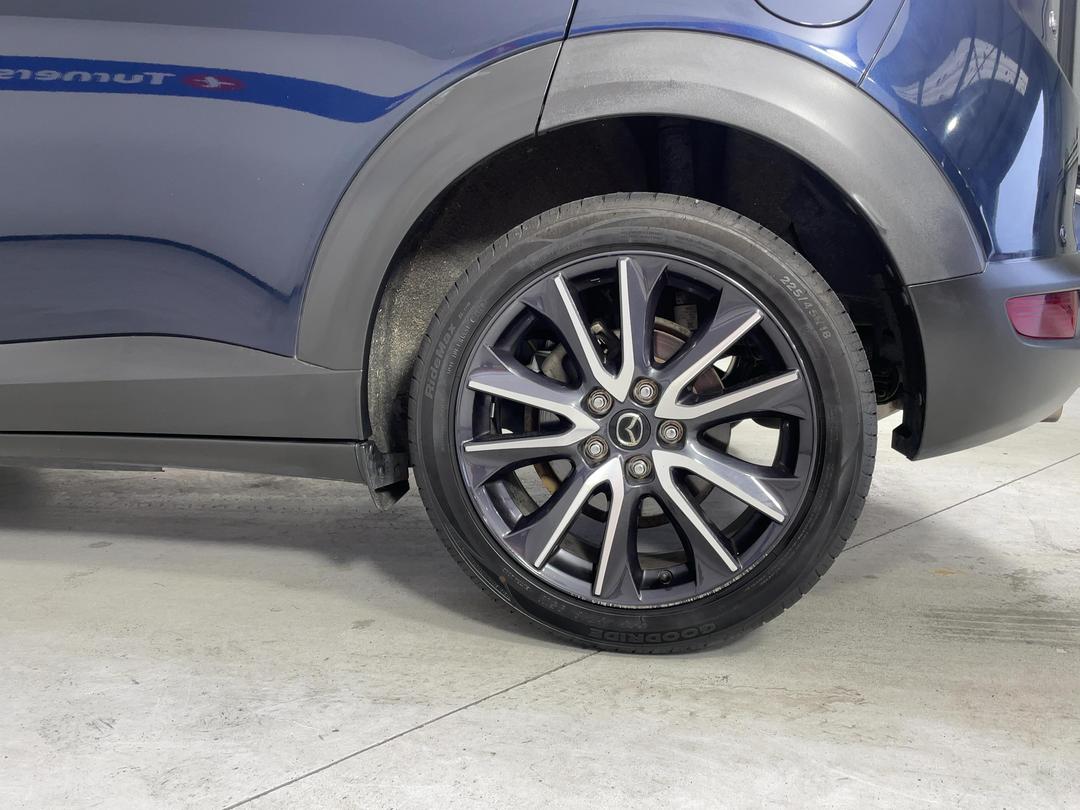 Photo '11' of Mazda CX-3