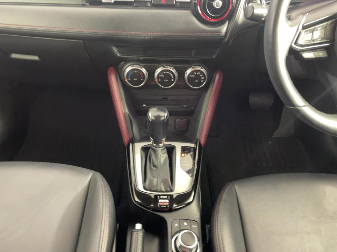 Photo '18' of Mazda CX-3