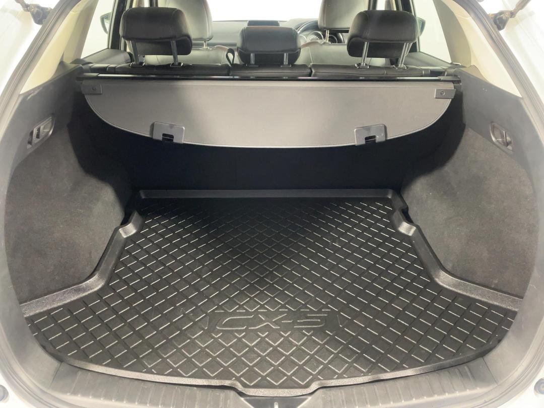 Photo '14' of Mazda CX-5