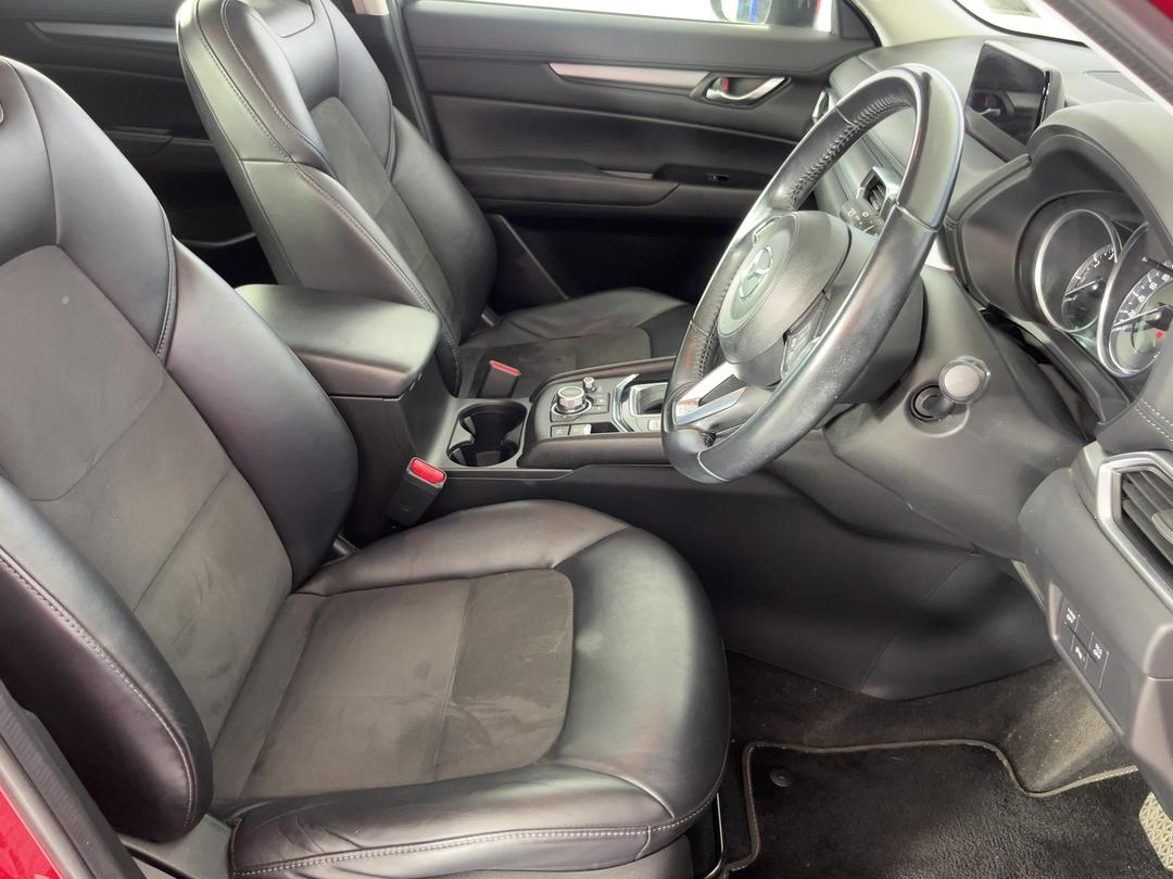 Photo '16' of Mazda CX-5