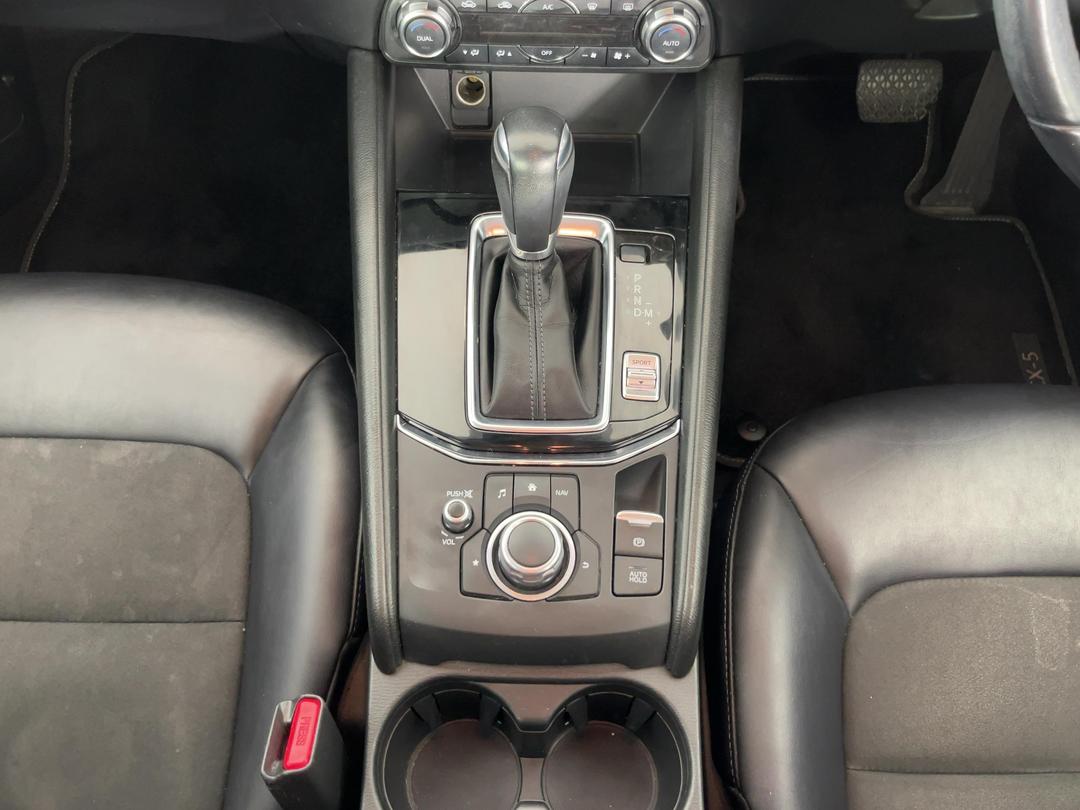 Photo '18' of Mazda CX-5