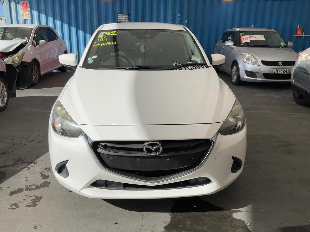 Photo '2' of Mazda Demio