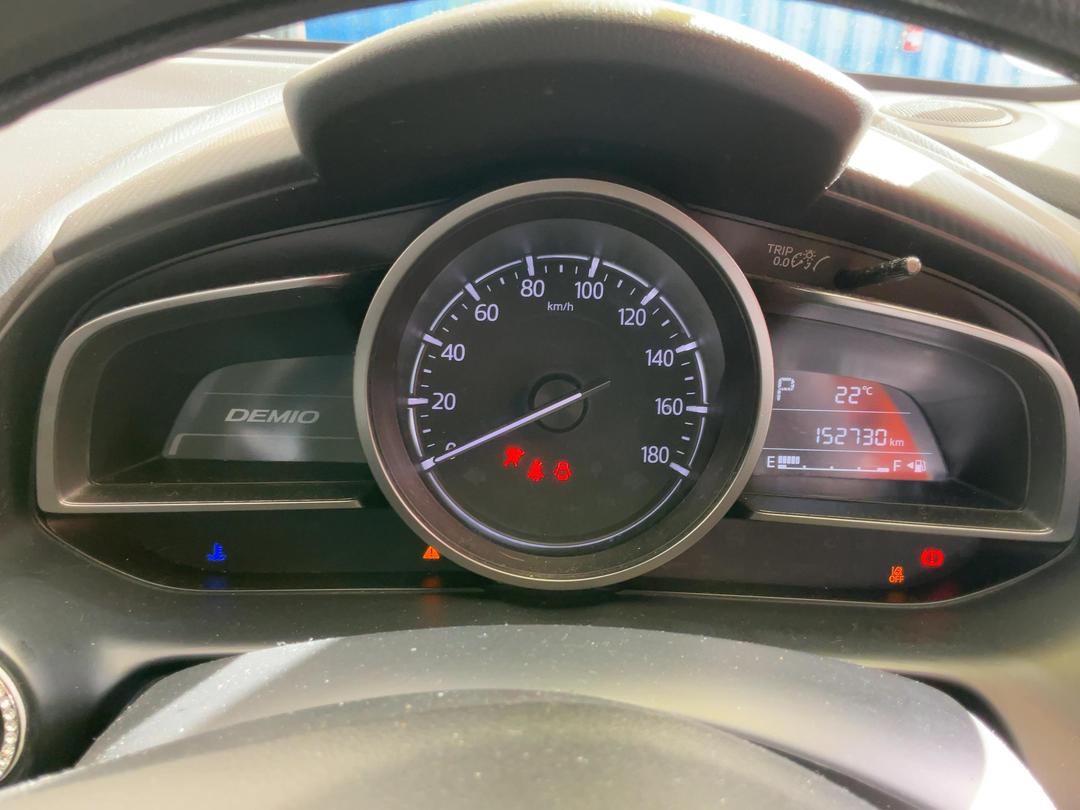 Photo '24' of Mazda Demio