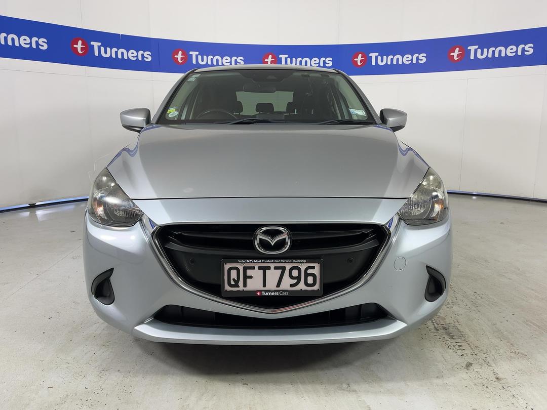 Photo '2' of Mazda Demio