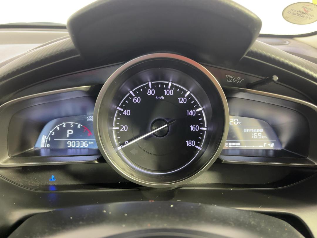 Photo '21' of Mazda Demio