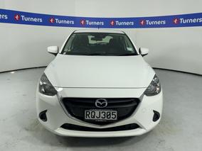 Photo '2' of Mazda Demio