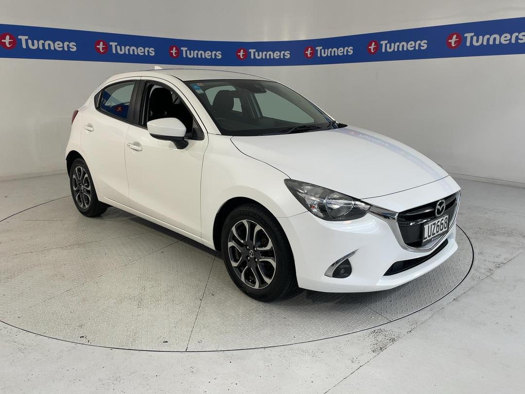 Photo '1' of Mazda Mazda2