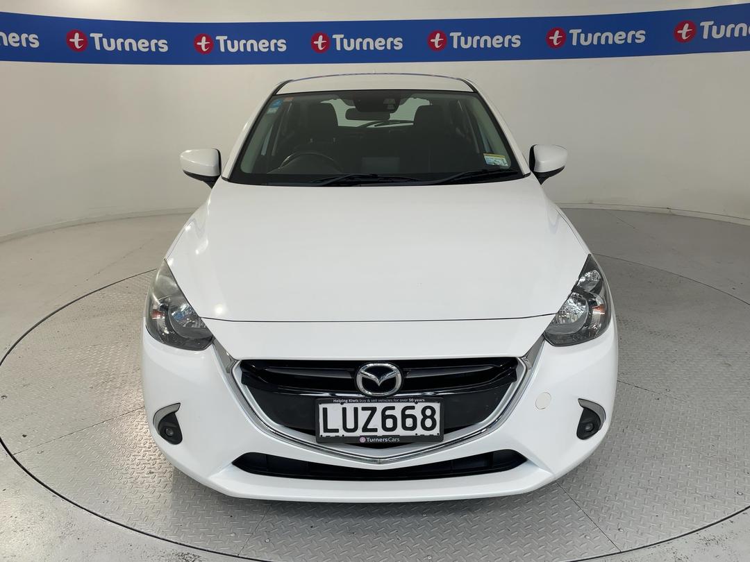 Photo '2' of Mazda Mazda2