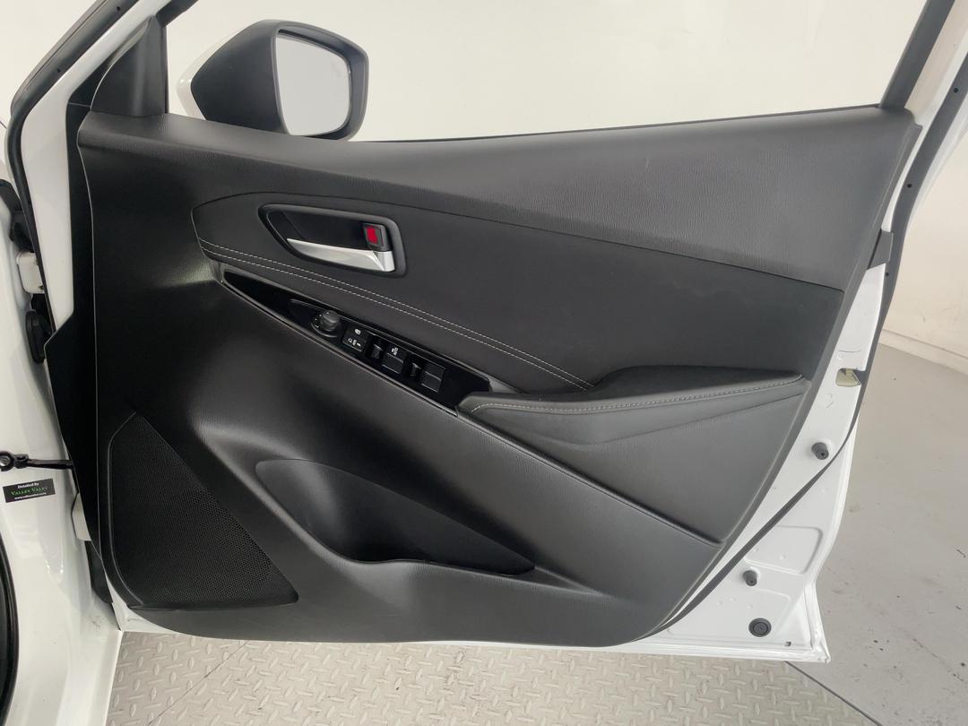 Photo '15' of Mazda Mazda2