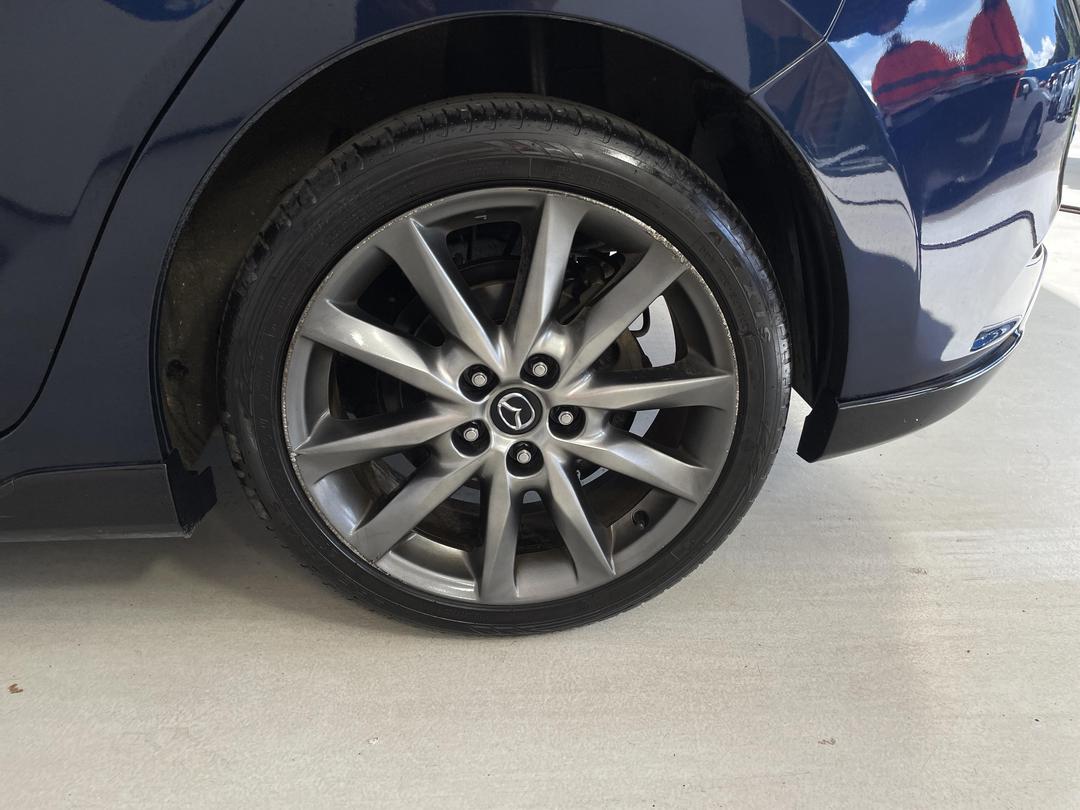 Photo '11' of Mazda Mazda3