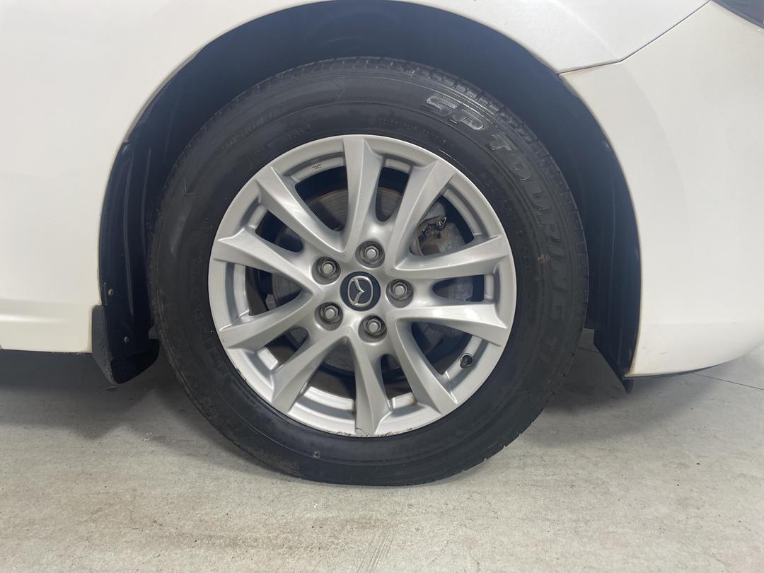 Photo '9' of Mazda Mazda3