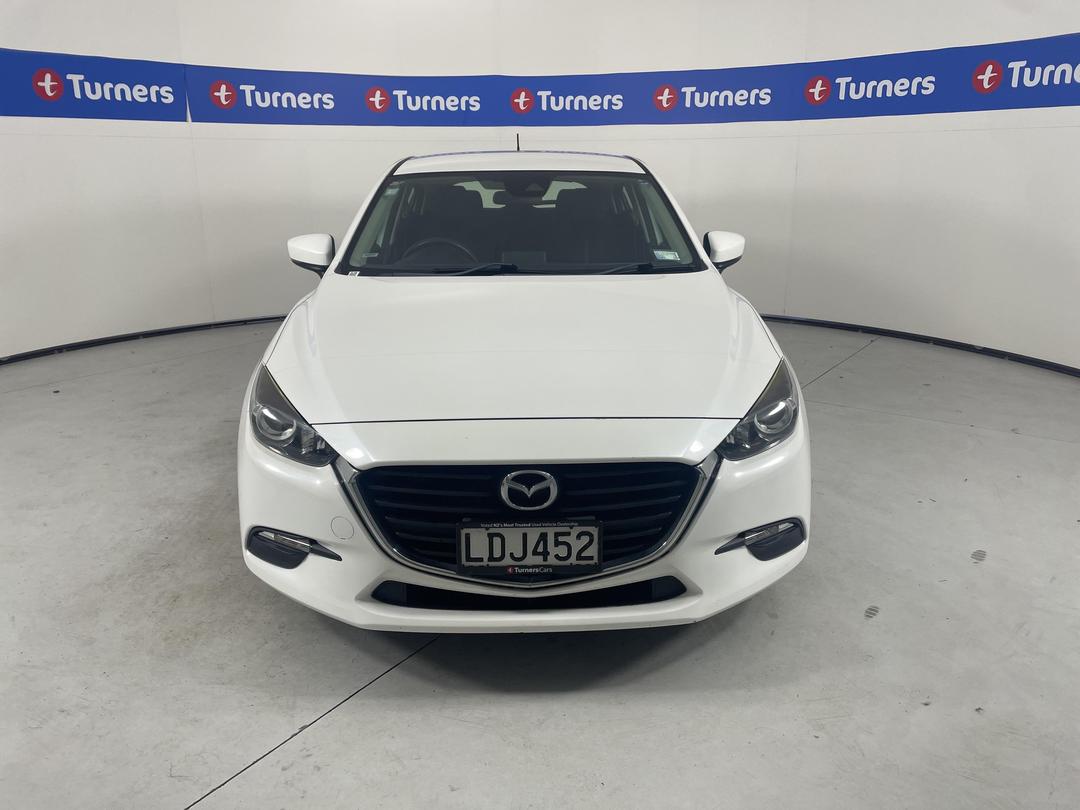 Photo '2' of Mazda Mazda3