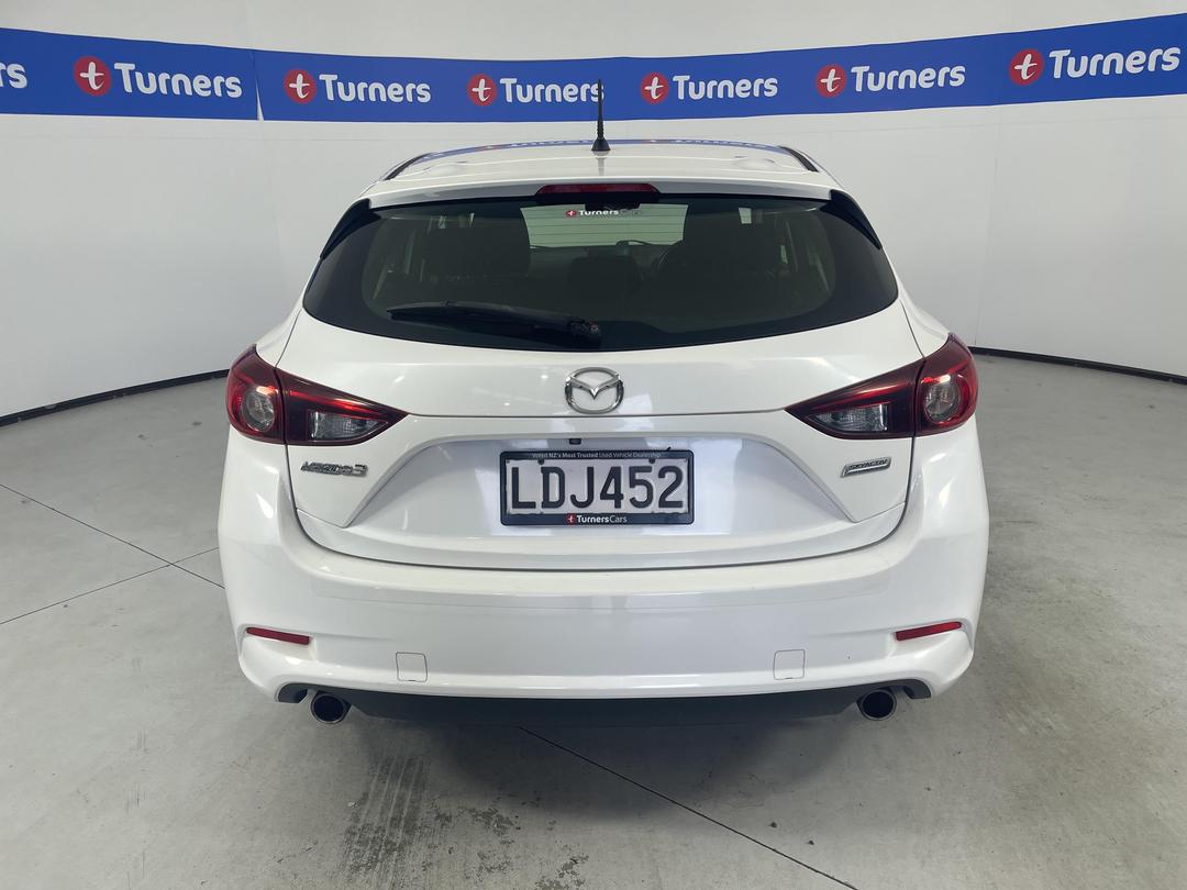 Photo '6' of Mazda Mazda3