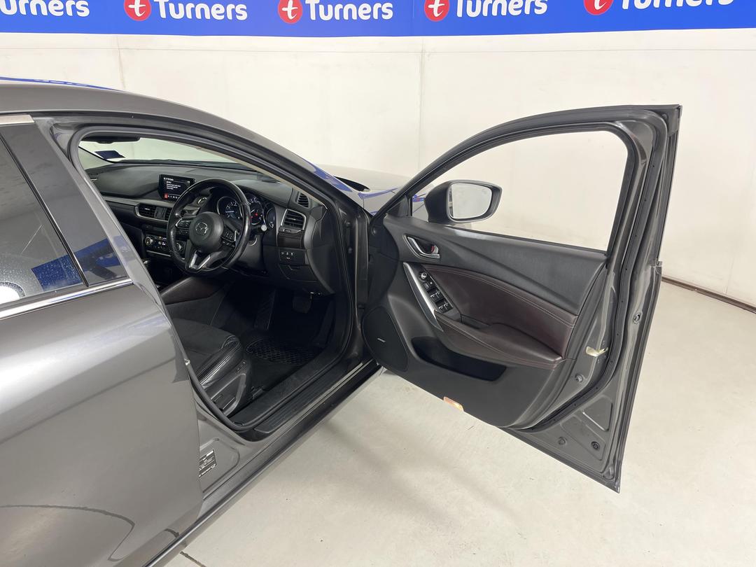 Photo '15' of Mazda Mazda6