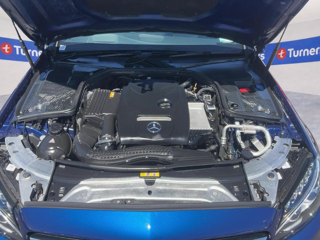 Photo '13' of Mercedes-Benz C200