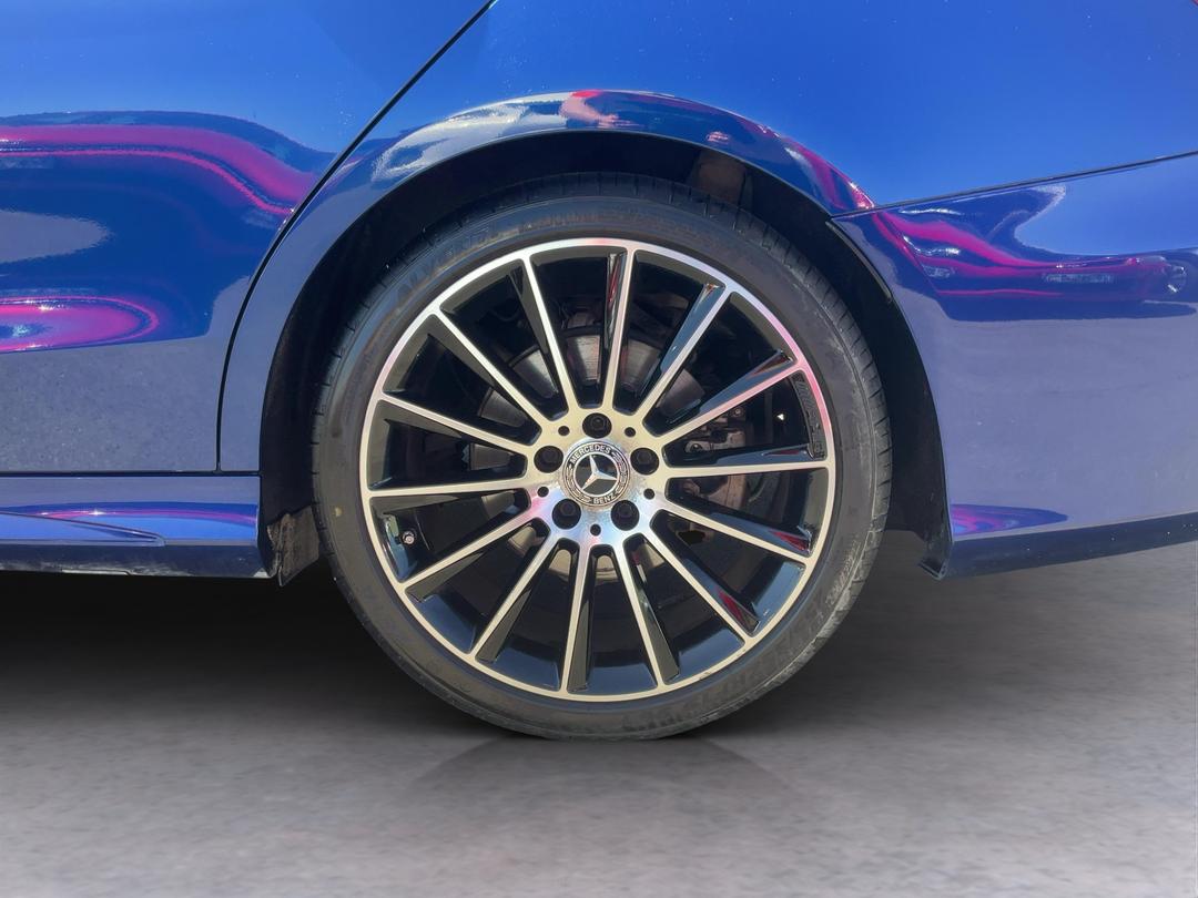 Photo '11' of Mercedes-Benz C200