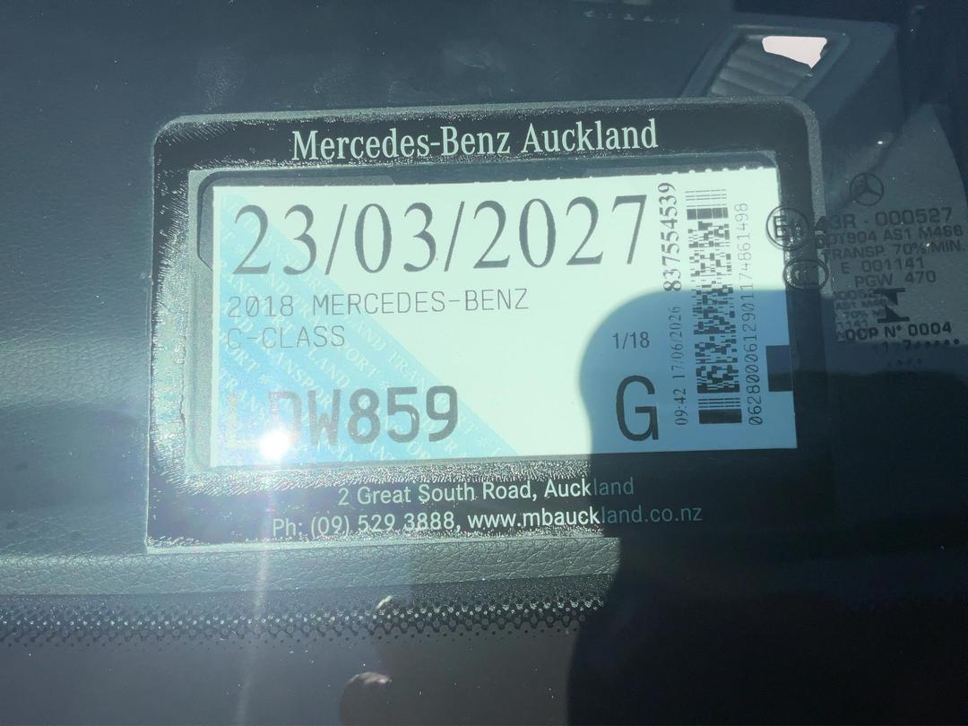 Photo '24' of Mercedes-Benz C200