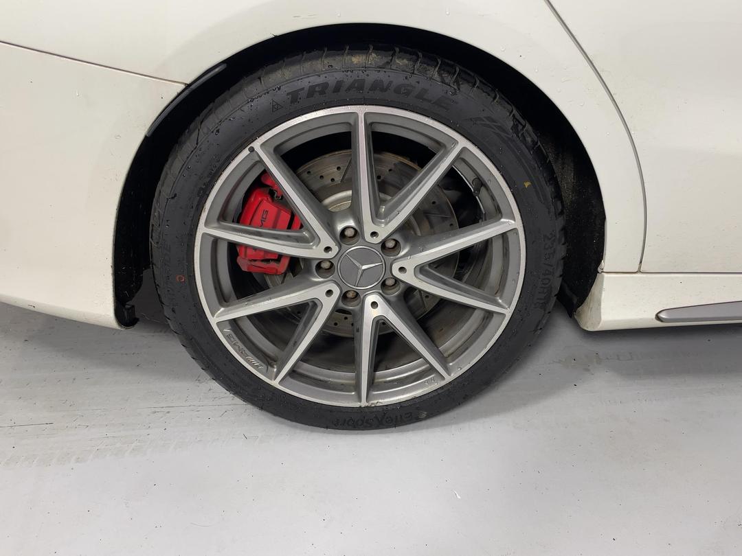 Photo '12' of Mercedes-Benz CLA45