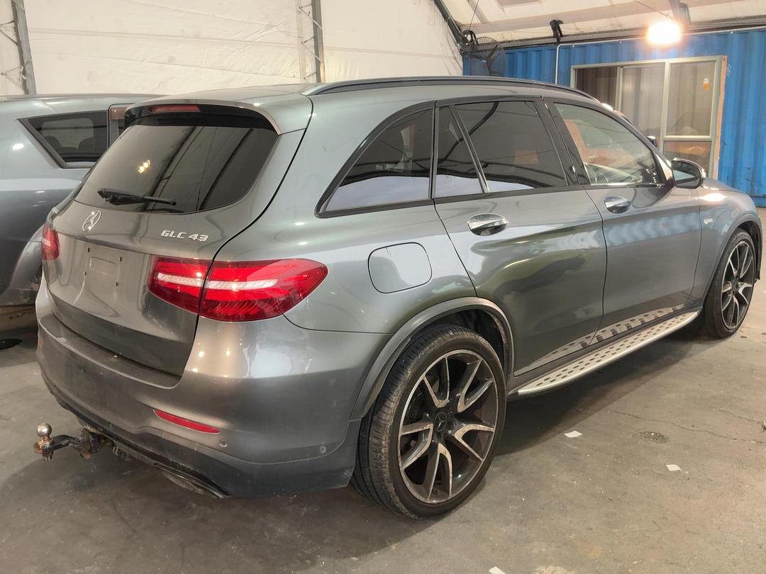 Photo '19' of Mercedes-Benz GLC 43 AMG Photo '19' of Mercedes-Benz GLC 43 AMG