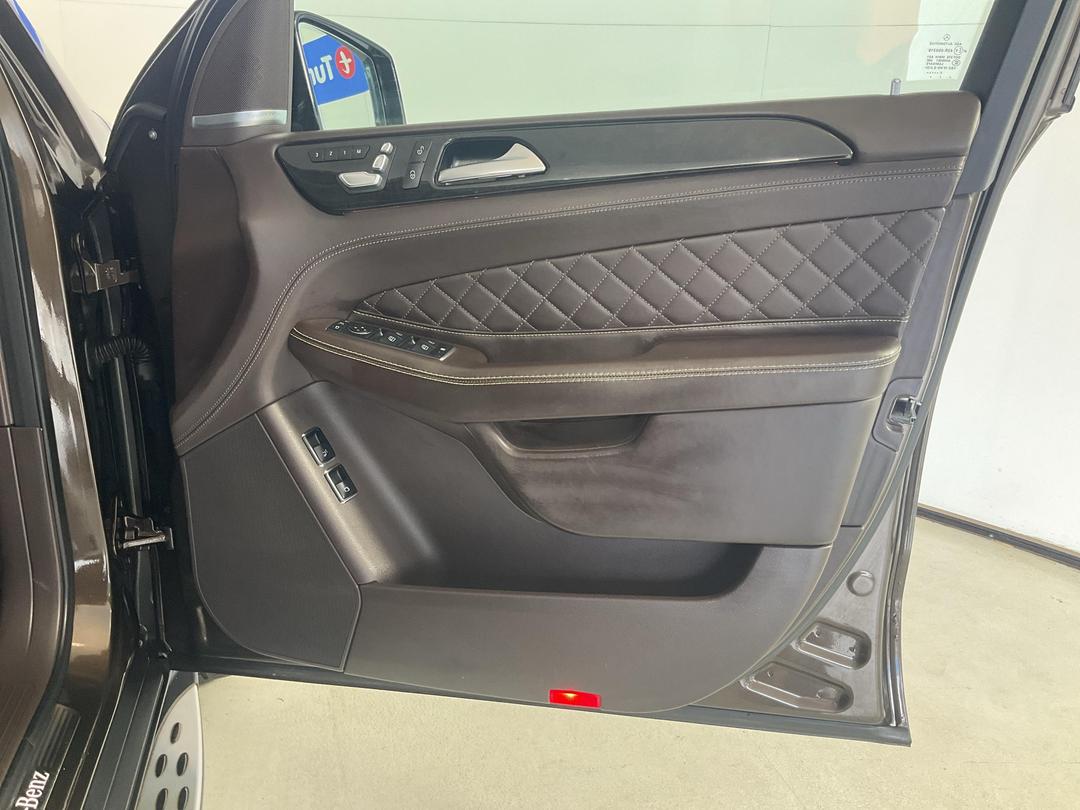 Photo '15' of Mercedes-Benz GLS