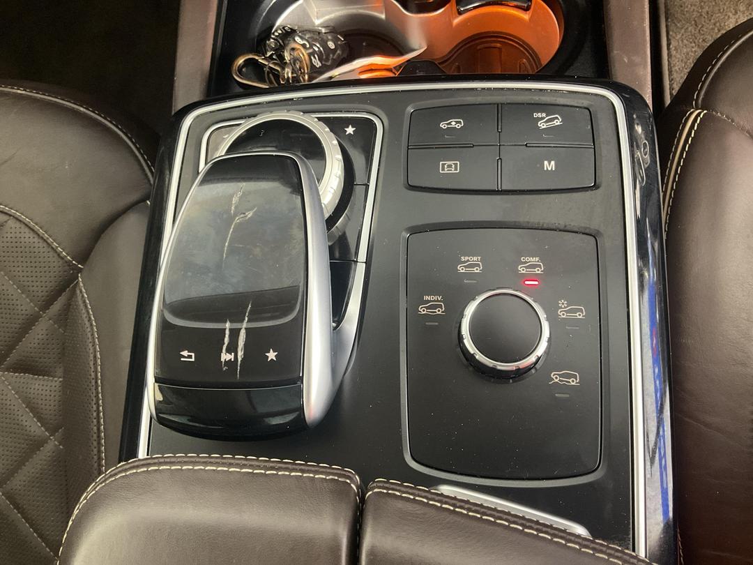 Photo '32' of Mercedes-Benz GLS