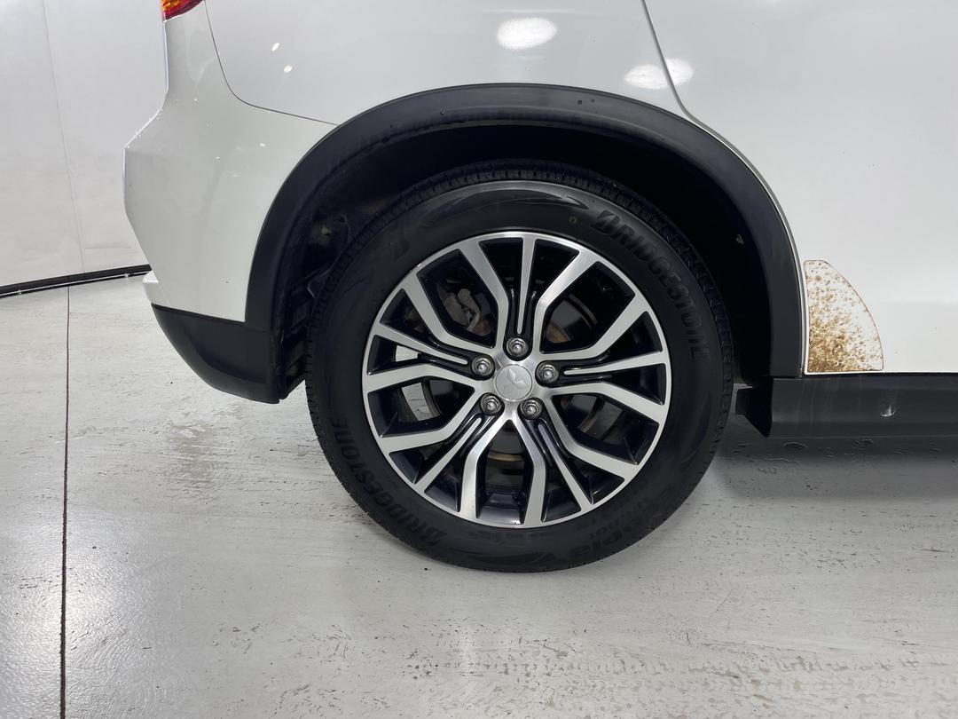 Photo '12' of Mitsubishi ASX