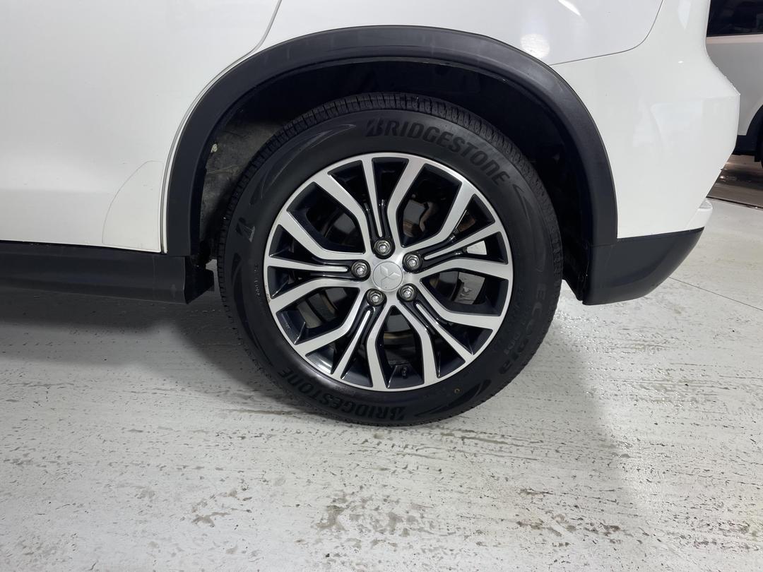 Photo '11' of Mitsubishi ASX