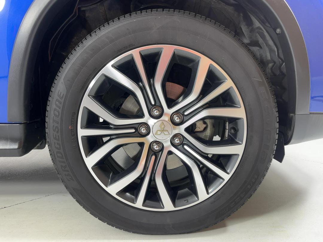 Photo '9' of Mitsubishi ASX