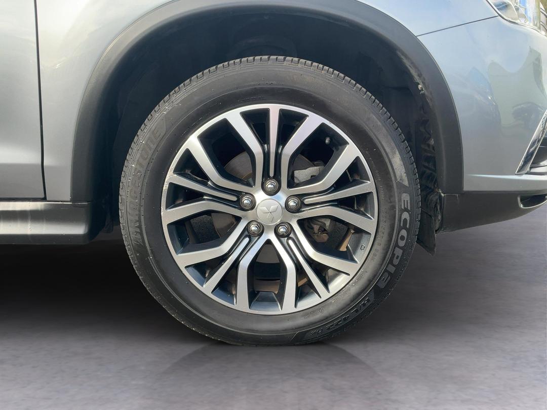 Photo '9' of Mitsubishi ASX