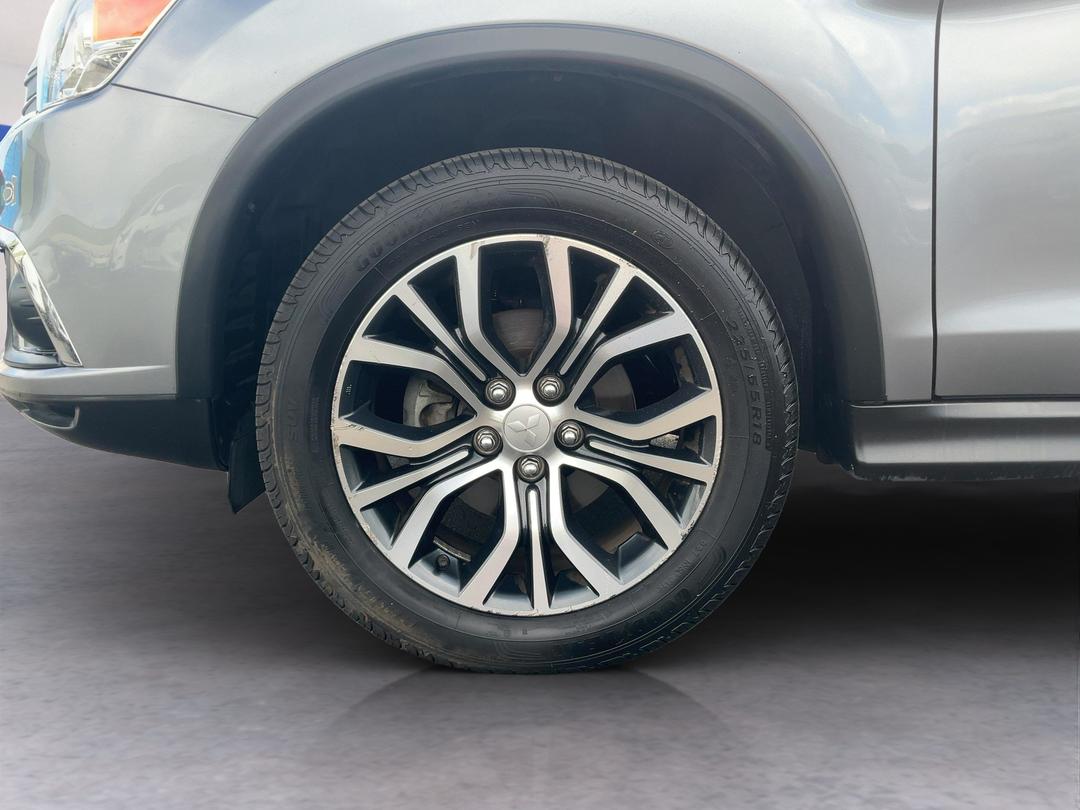 Photo '10' of Mitsubishi ASX